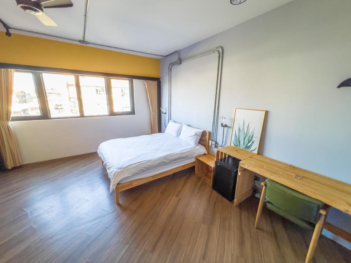 Tra旅宿 Apartment Taichung Bagian luar foto