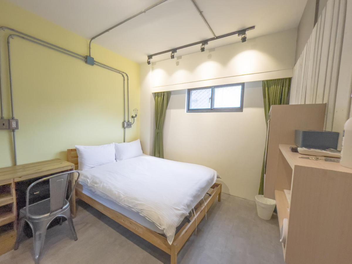 Tra旅宿 Apartment Taichung Bagian luar foto